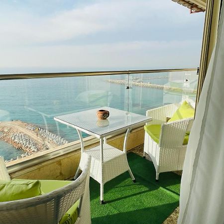 Alexander House Apartment Александрия Екстериор снимка