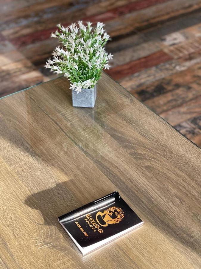 Alexander House Apartment Александрия Екстериор снимка
